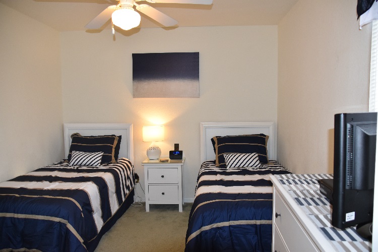 Option to convert both twin bedrooms to King Size Beds